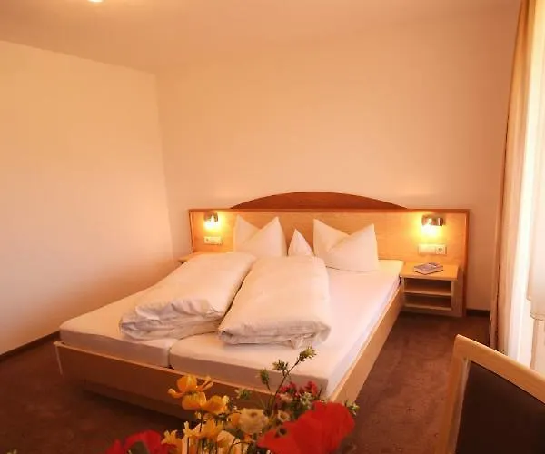 Haus Brigitte Πανσιόν 3*